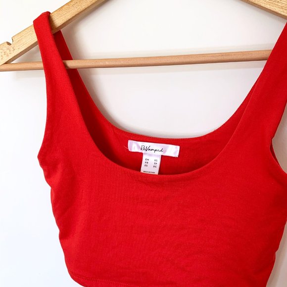 MATCHING SET • Red Cropped Legging + Scoop Neck - Picture 5 of 7